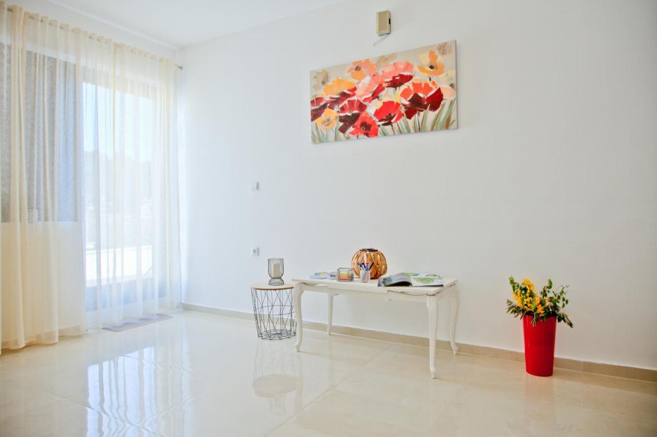 Apartment Karolina - Green Oasis Pula Exterior foto