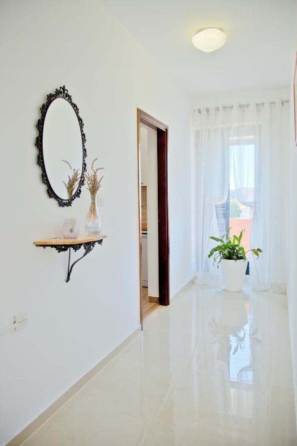 Apartment Karolina - Green Oasis Pula Exterior foto
