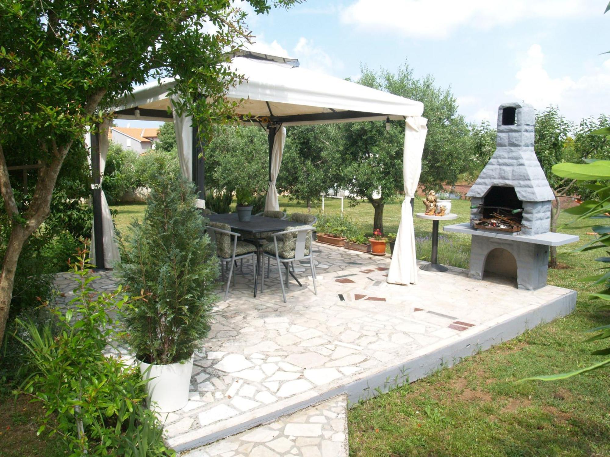Apartment Karolina - Green Oasis Pula Exterior foto